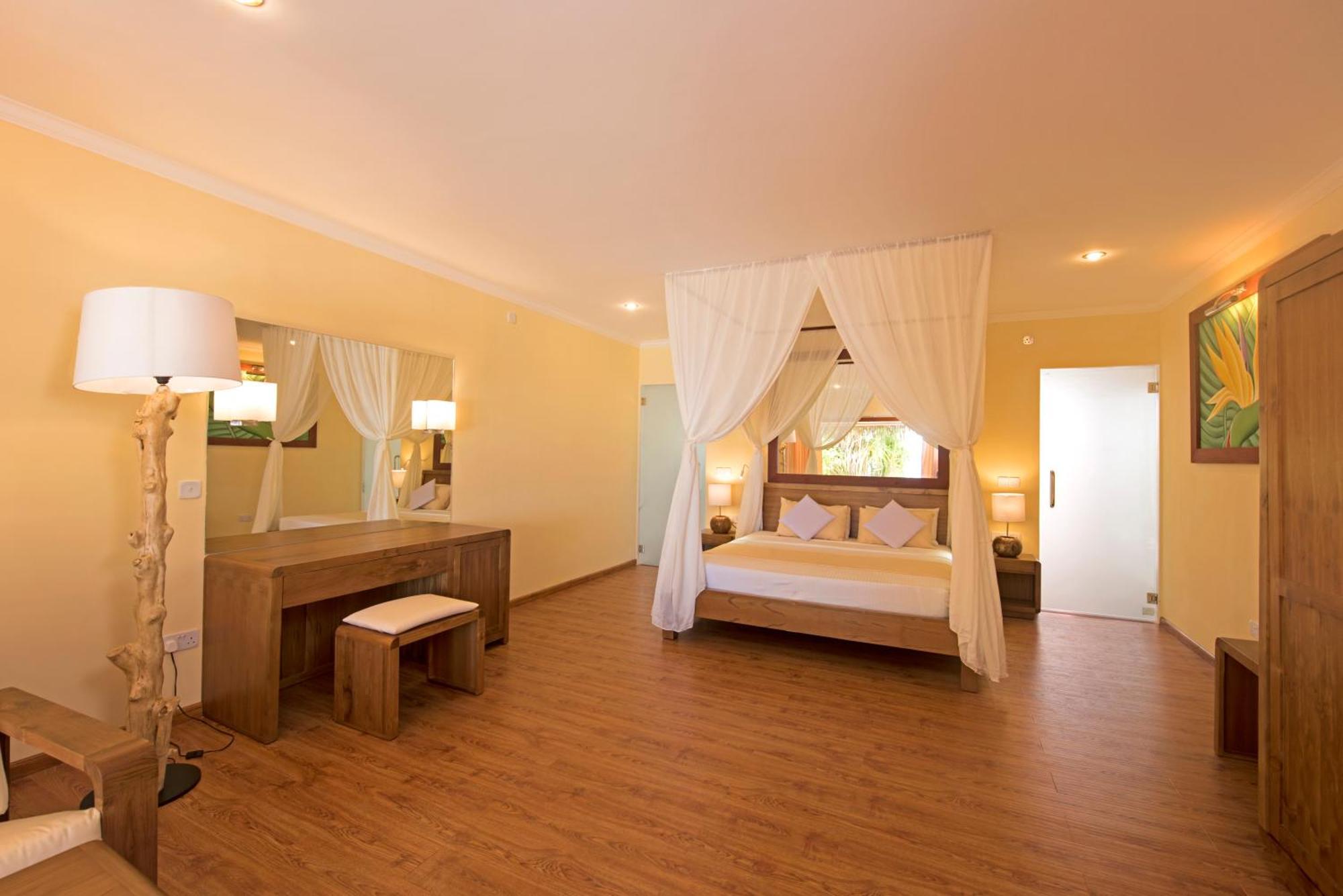 Thulhaagiri Thulhagiri Island Resort & Spa מראה חיצוני תמונה